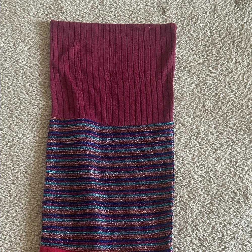 ThredUp Recycled Plush Knit Scarf Burgundy Cozy Sustainable Fashion Wrap